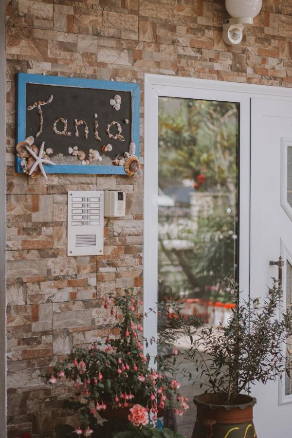 Apartments Tania Paralia Dionysiou Luaran gambar